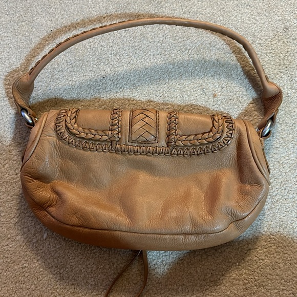 Banana Republic Shoulder Bag Tan Leather Woven Trip Magnetic Close - Picture 5 of 9
